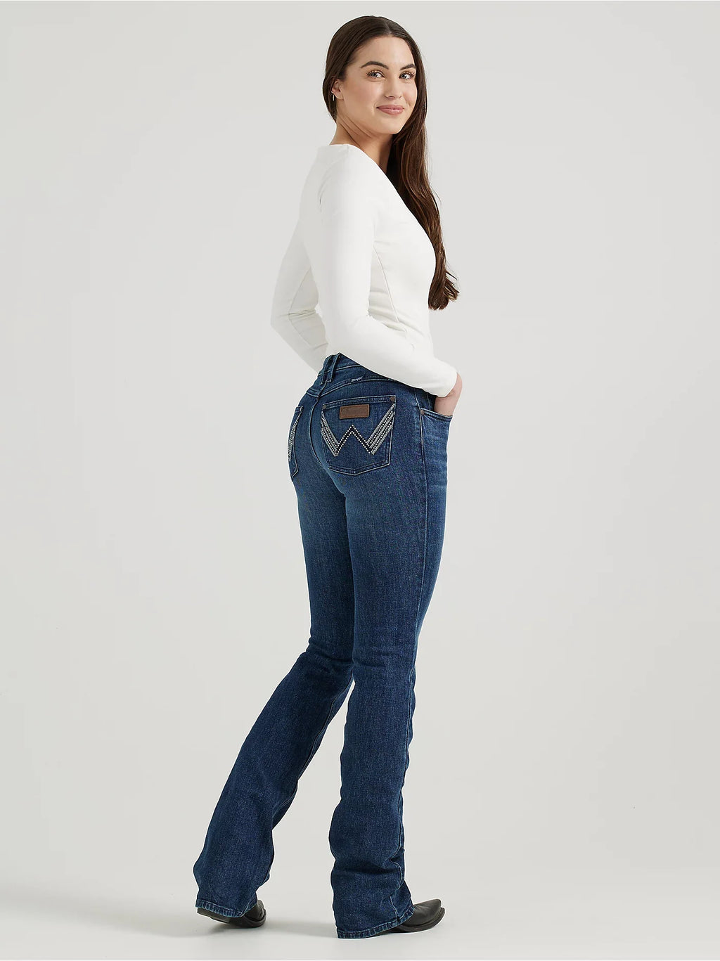 Wrangler - Women's Retro Mae Mid Rise Bootcut Jean - 112356583