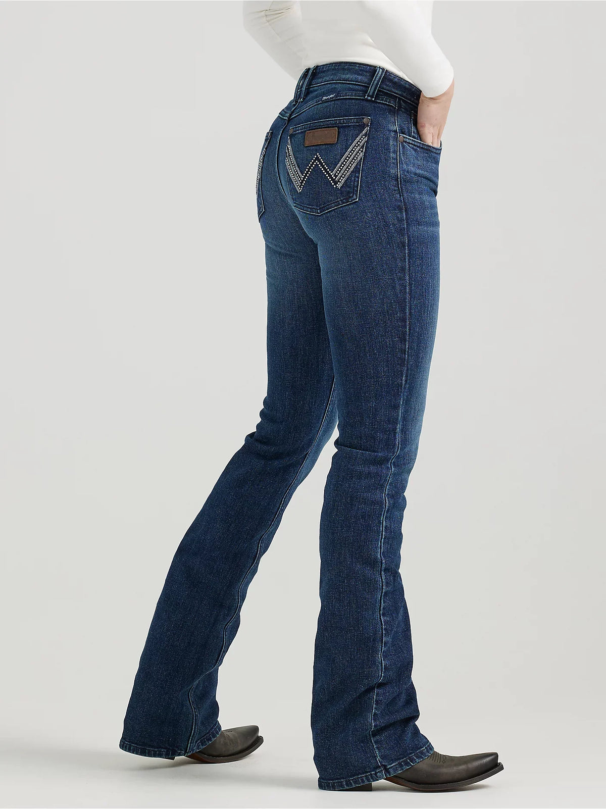 Wrangler - Women's Retro Mae Mid Rise Bootcut Jean - 112356583